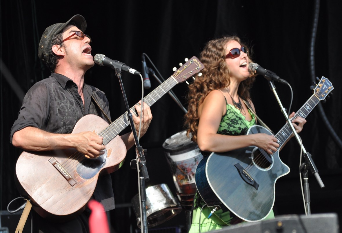 Caravan of Thieves at Red Wing 07 11 14