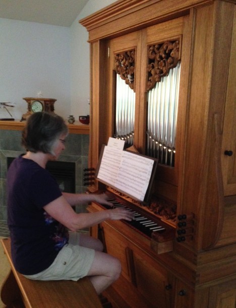 Shari Shull playing their home organ