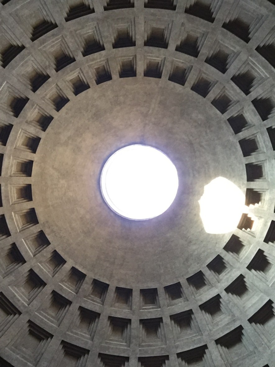 Holy Saturday light at the Pantheon