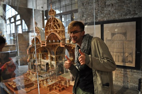 Andrew and the cutaway