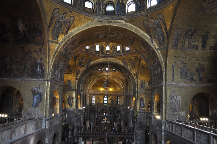Nave of Basilica di San Marco