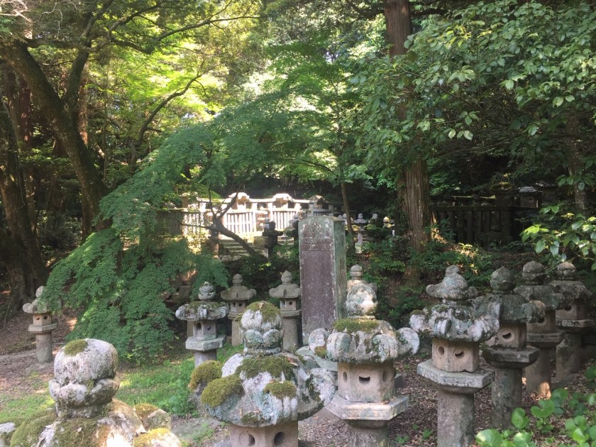Toko-ji Lantern details